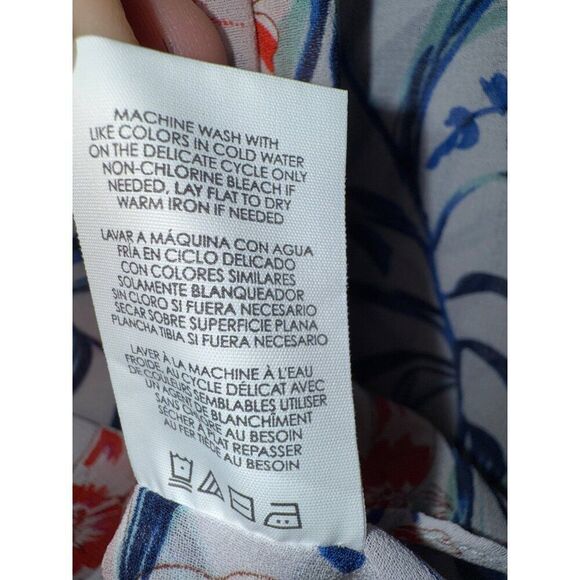 CAbi Stem Floral Sleeveless Top Blouse Blue Red Size Medium - Picture 9 of 15